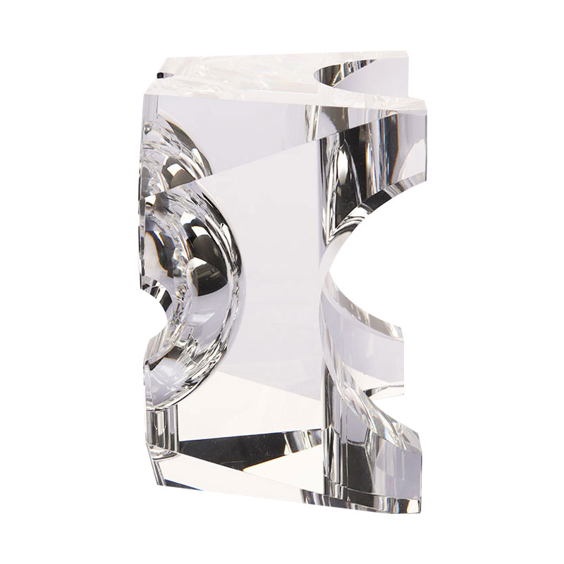 심플한 기하학적 디자인의 투명 유리 크리스탈 재떨이