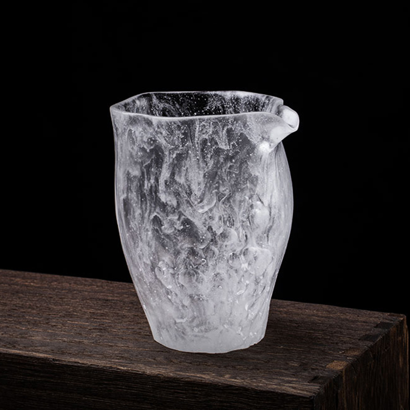 뚜껑이 있는 투명 찻잔 세트