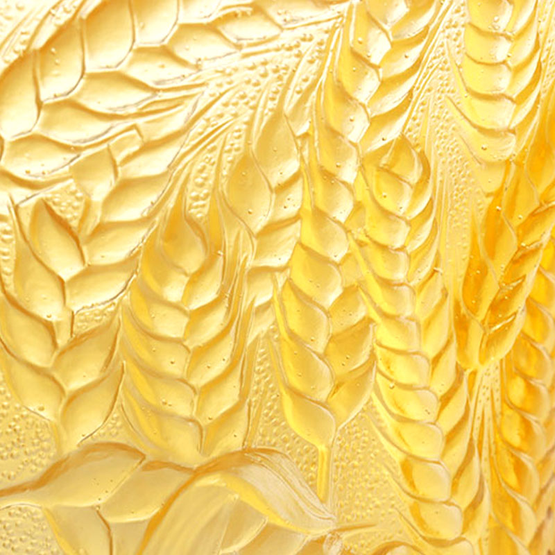 밀 이삭이 양각된 호박색 유리 꽃병